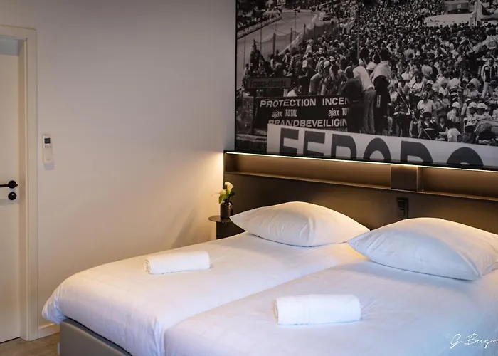 Boutique Hotel, La Cour De La Reine, Rooftop & Bistronomique Restaurant